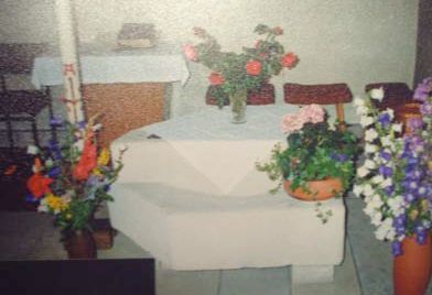 Taufbrunnen in der Kirche